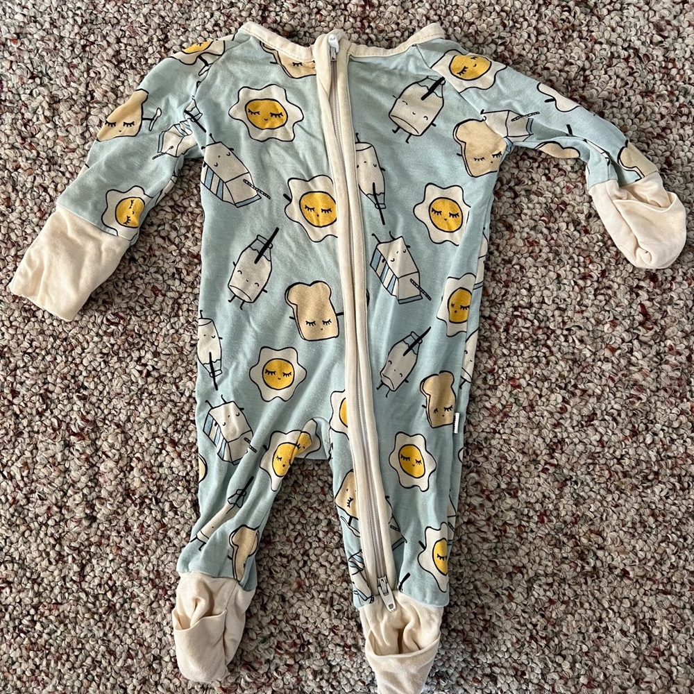 LITTLE SLEEPIES PREEMIE- Blue Breakfast Buddies. Good used condition!